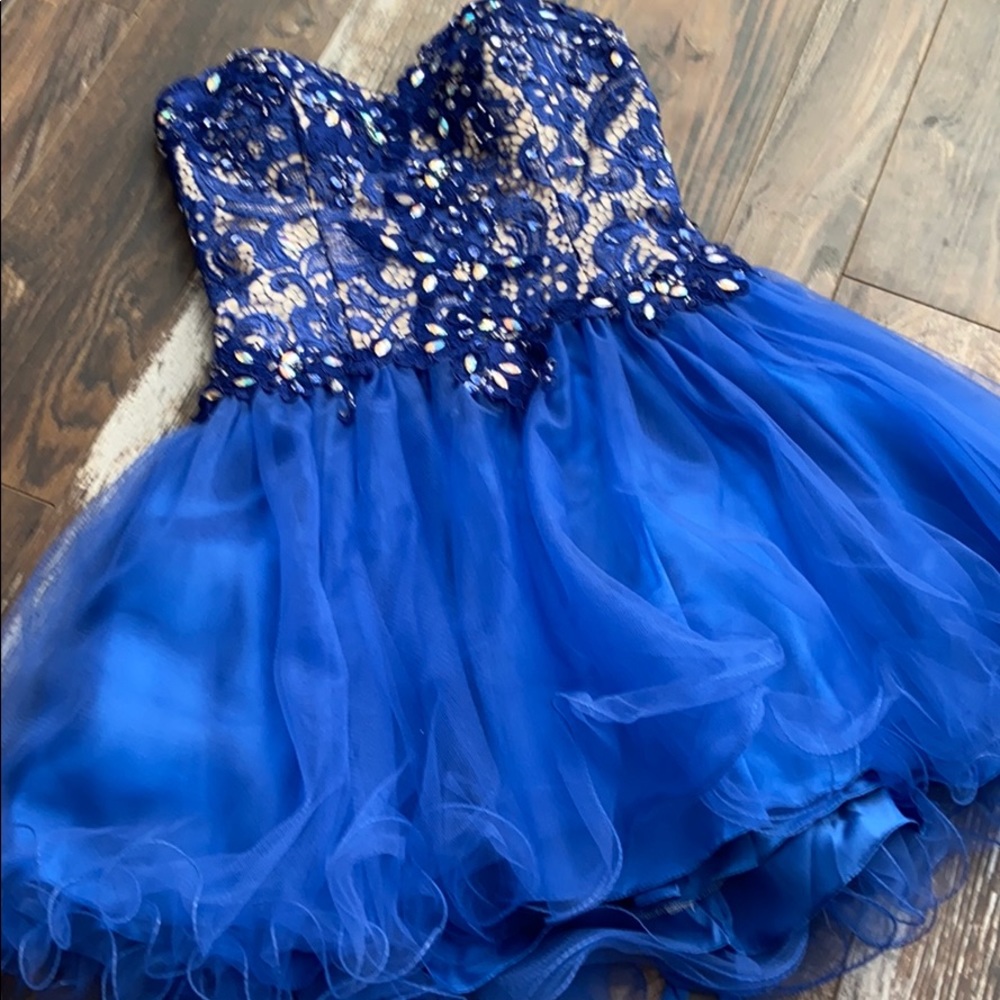 Vibrant cobalt blue prom homecoming cocktail dress